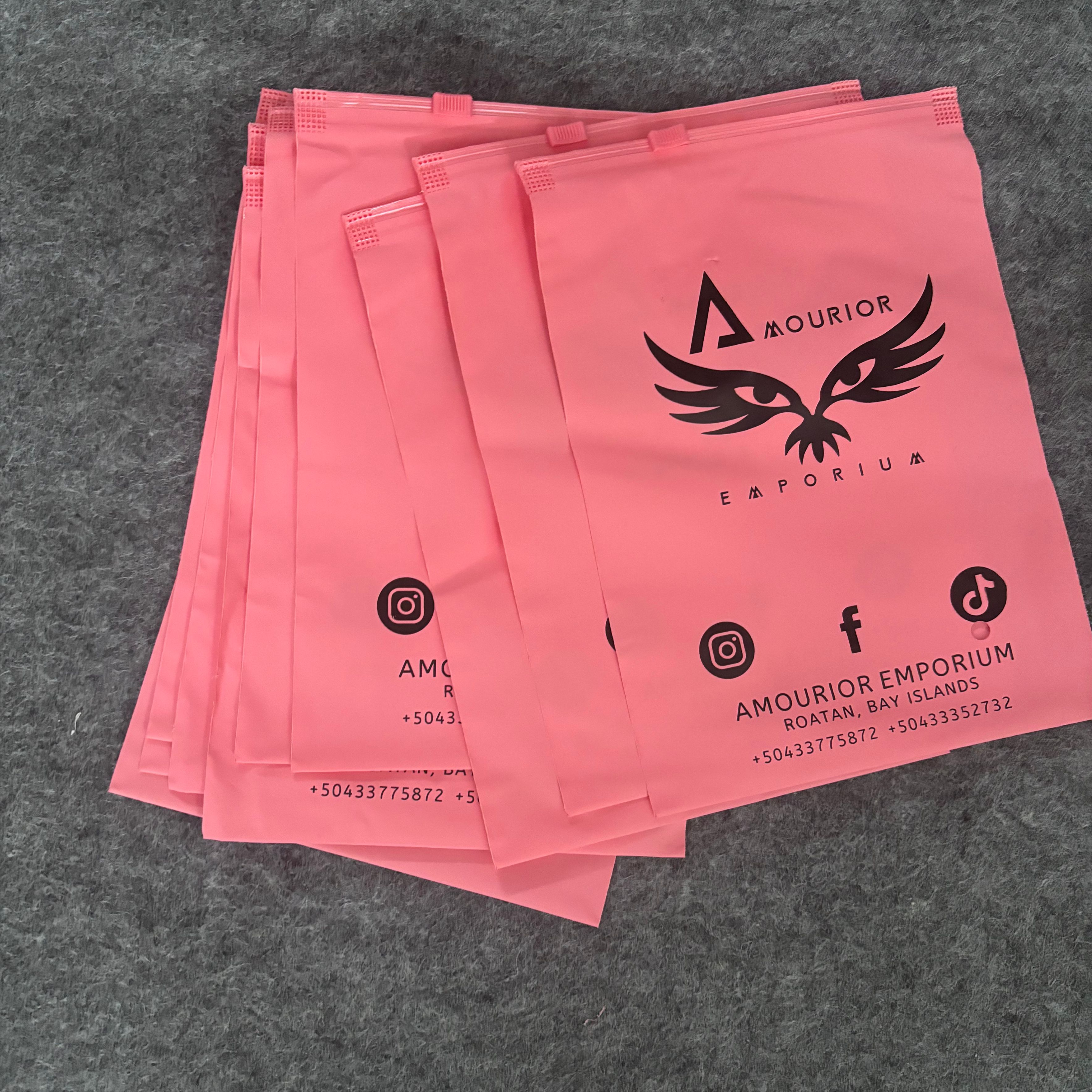 Customized frosted storage zip - Commercial Printing House avis et prix